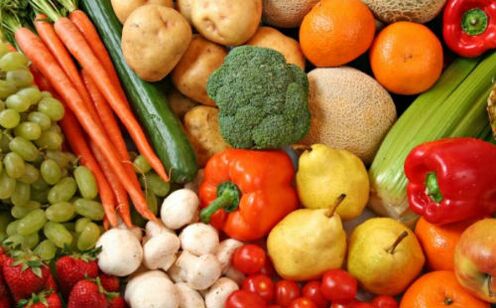 Pacienții care suferă de psoriazis trebuie să includă legume și fructe în dieta lor. 
